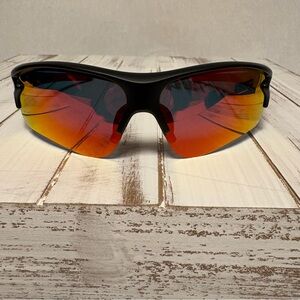 Bea Cool Polarized Sunglasses Red/Black NIB Sports Unisex Case Cloth Screwdriver